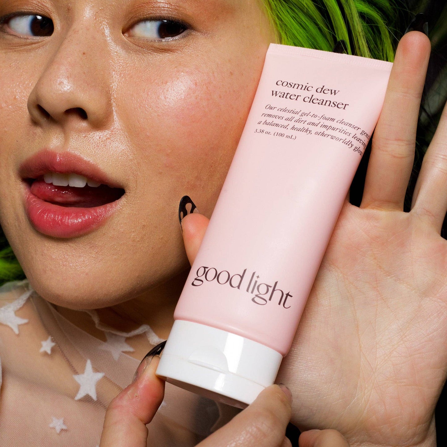 Cosmic dew gel-to-foam water cleanser